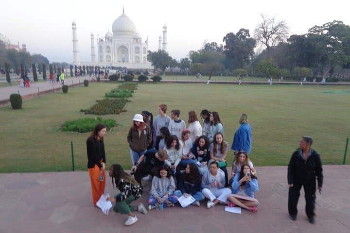 Sunset at the Taj Mahal: Private Day Tour from Delhi