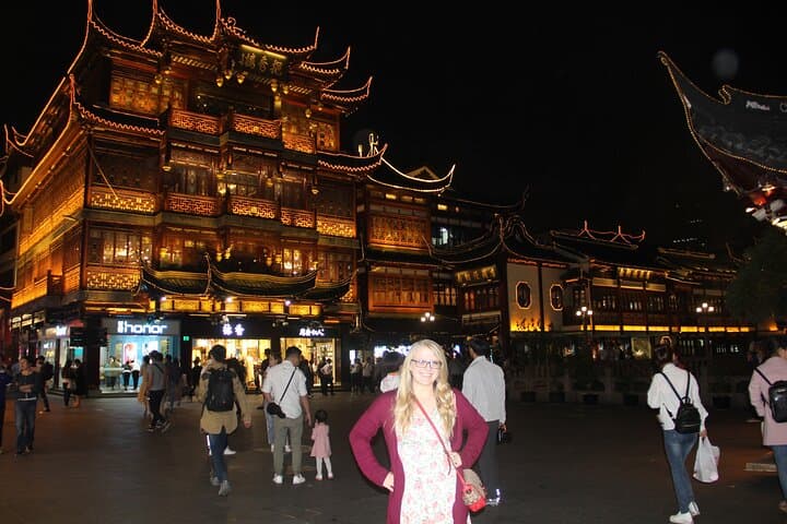 Shanghai Night Tour: Shanghai Tower, The Bund & Yuyuan Bazaar photo 6