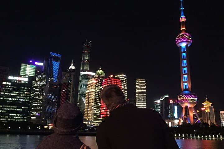 Shanghai Night Tour: Shanghai Tower, The Bund & Yuyuan Bazaar photo 2