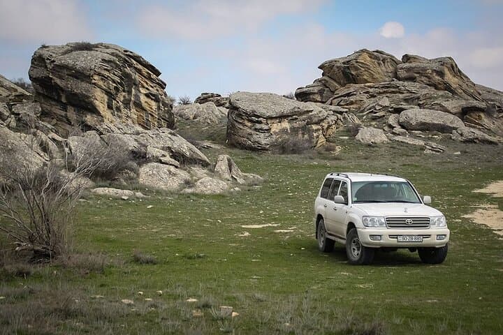 Gobustan & Mud Volcanoes 4x4 Jeep Tour from Baku — Secrets of the Stone Age photo 4