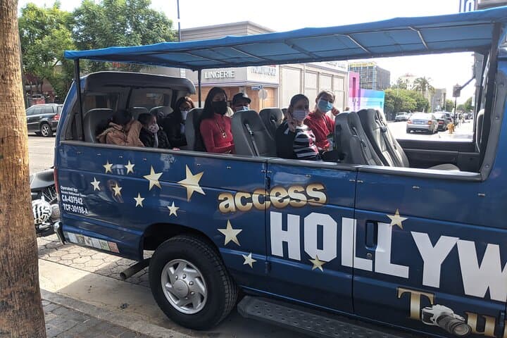 Private Hollywood & Beverly Hills Celebrity Homes Bus Tour photo 2