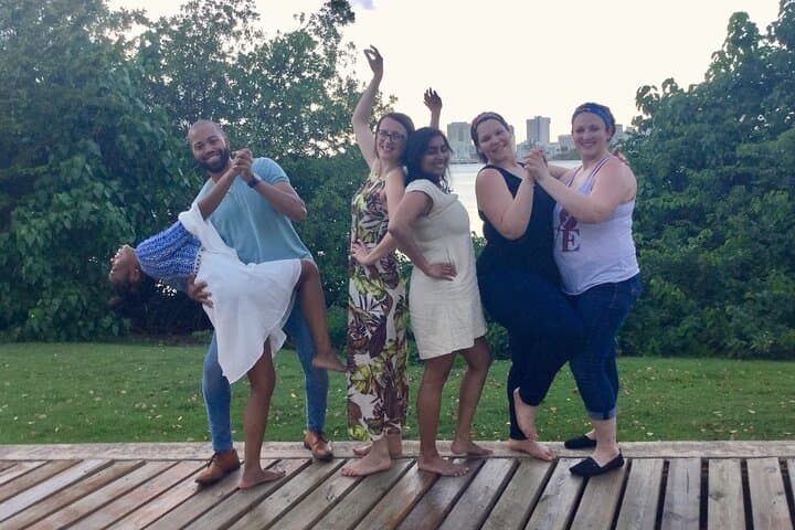 Outdoor Salsa Class in San Juan: Learn Salsa in a Historic Park photo 6