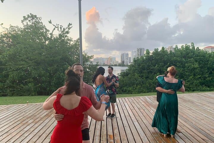 Outdoor Salsa Class in San Juan: Learn Salsa in a Historic Park