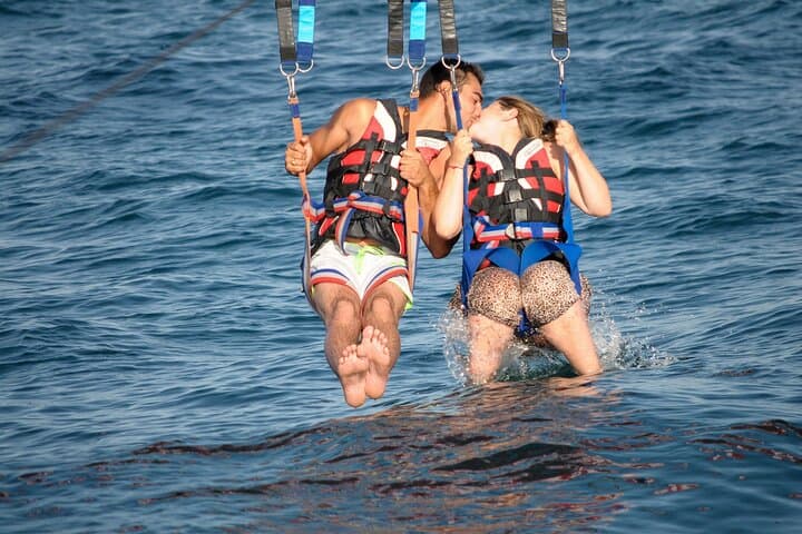 Parasailing Albufeira Marina: 80m Coastal Flight & Boat Experience photo 4