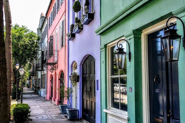 Small-Group Charleston History Tour: Alleys, Pirates & Harbor Views photo 3