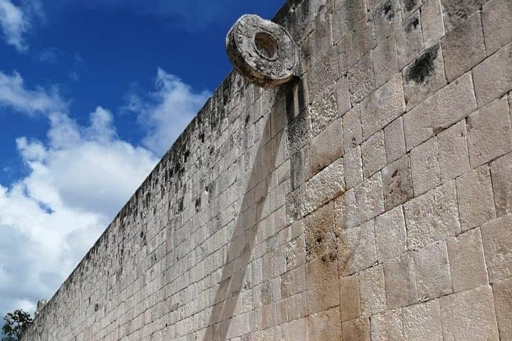 Chichén Itzá Deluxe: Day Trip from Playa del Carmen with Ik Kil & Hubiku Cenotes photo 3