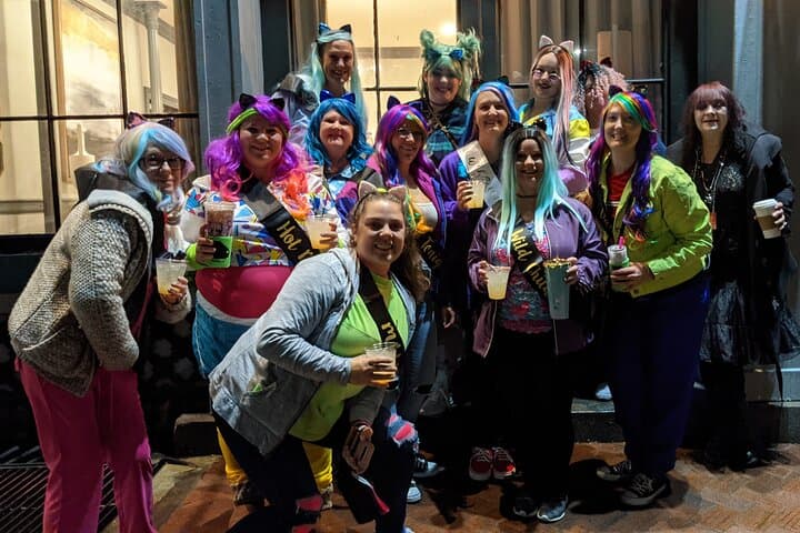 Bad Kitty Haunted Savannah Pub Crawl: Spooky Ghosts, Scandal & Savannah Nightlife