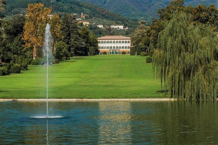 Self-Guided Bike Tour to Villa Reale from Lucca: Serchio River Cycle Path