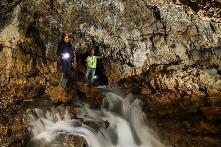 Rey Marcos Caves Full-Day Tour from Cobán: Cave Walks, Hanging Bridges & Mayan History photo 3