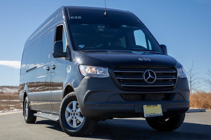 Stress-Free NYC Airport Departure Transfer by Luxury Sprinter Van (LGA, JFK, EWR) photo 5