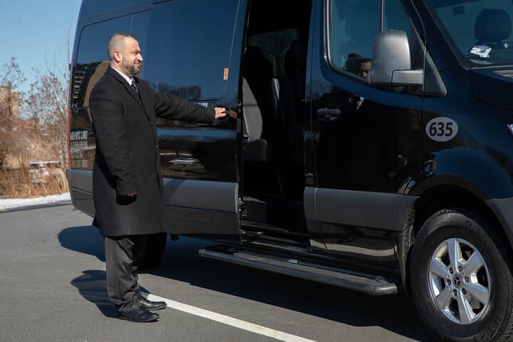 Stress-Free NYC Airport Departure Transfer by Luxury Sprinter Van (LGA, JFK, EWR) photo 2