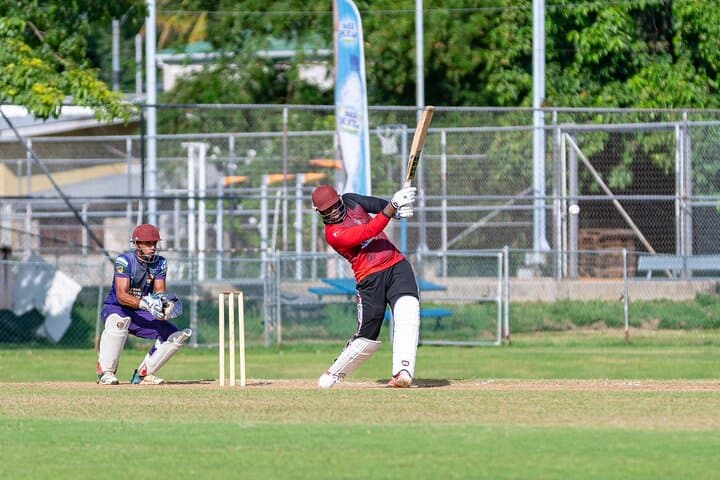 Sri Lankan Cricket Experience in Panadura: 3-Hour Local Match & Coaching photo 6