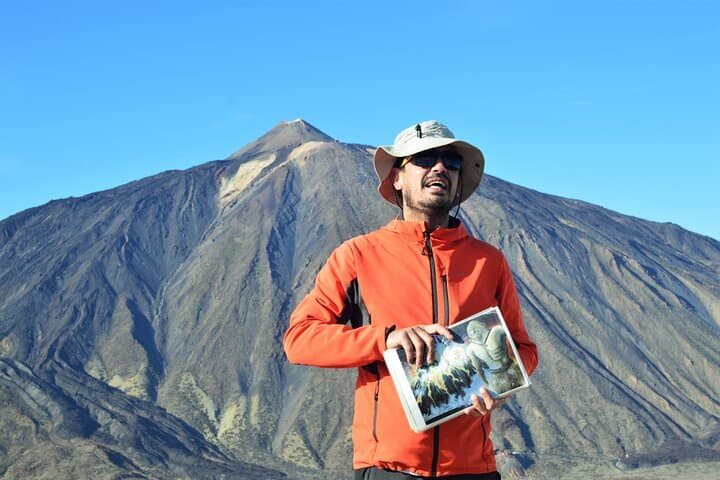 Teide Sunset Hike & Stargazing: Private Evening Tour in Teide National Park photo 6
