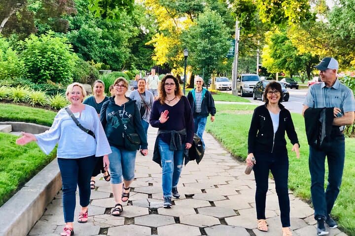 Old Louisville Walking Tour: Victorian Mansions, Floral Terrace & Witches' Tree photo 3