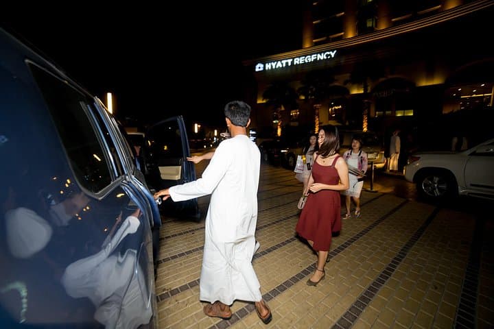 Dubai Hot-Air Balloon Sunrise with Falconry, Camel Ride & Gourmet Breakfast photo 4