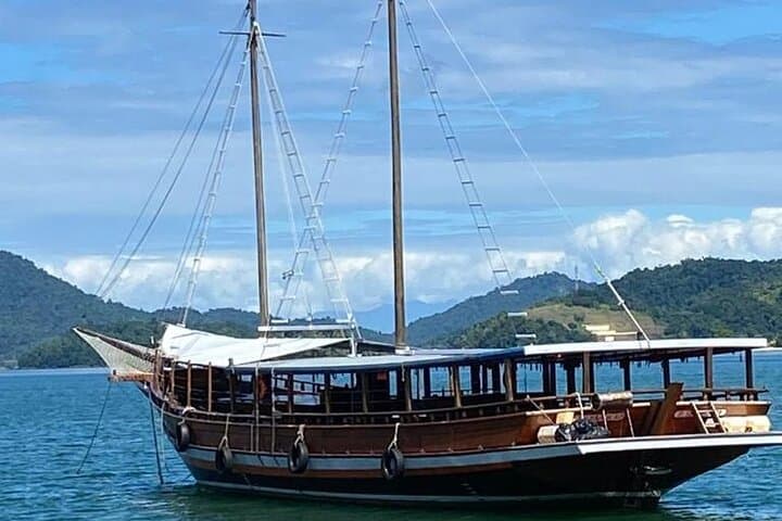 Ilha Grande and Green Coast Day Trip from Rio de Janeiro photo 4