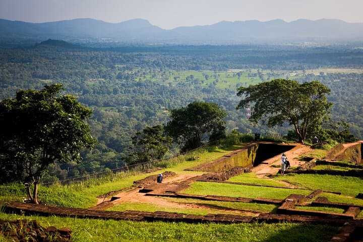 Simply Sri Lanka: 8-Night Cultural and Wildlife Road Trip from Negombo photo 5