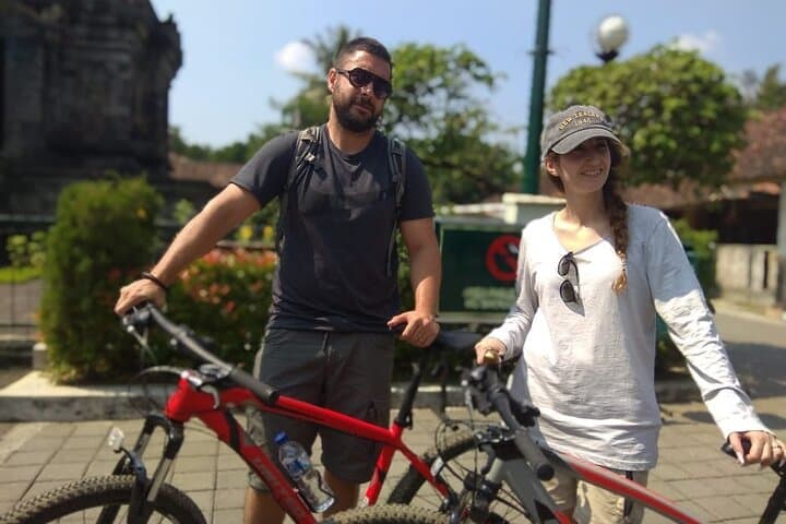 Private Borobudur Village Bike Tour: Ride Through Rice Fields, Batik & Local Workshops
