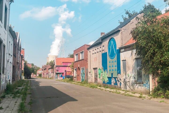 Urban Escape Game in Doel: Rise of the Dead Self-Guided Zombie Adventure photo 6