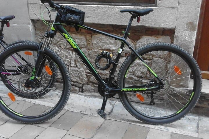 Zadar Bike Rental: Helmet, Lock & City Map for Self-Guided Rides photo 2