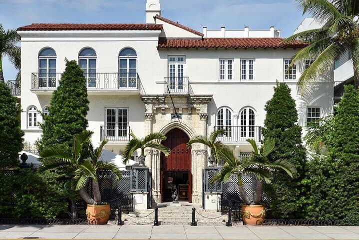 South Beach Art Deco Bike Tour: Miami Beach History & Design photo 4