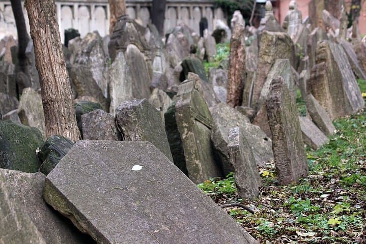 Scary Prague Walking Tour: Ghosts, History and Prague’s Dark Streets photo 6