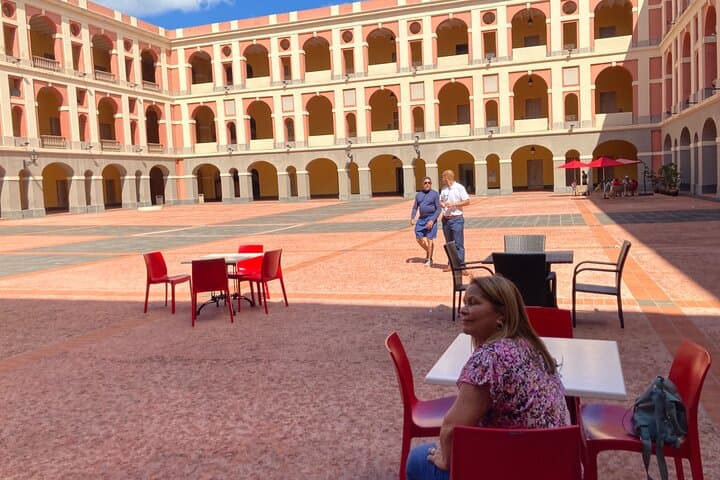Politics in the Plaza: Outdoor Conversation in Old San Juan photo 4