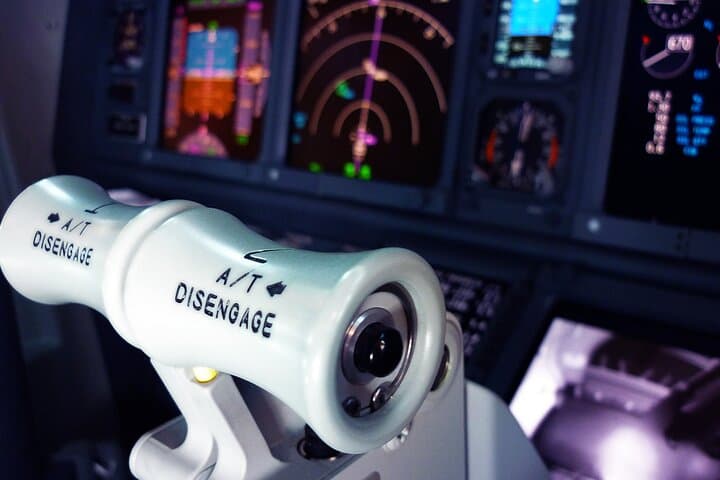 Pilot a Boeing 737 in Turin: 30-Minute High-Speed Flight Simulator Experience photo 4
