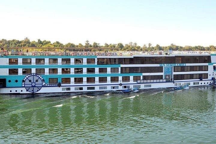 Seven-night Nile Cruise from Luxor: Temples, Nubia and Abu Simbel photo 4