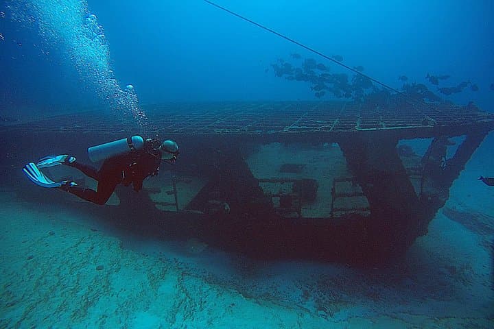 Two-Tank Shipwreck and Reef Dives in Cancún — Certified Diver Wreck Tour