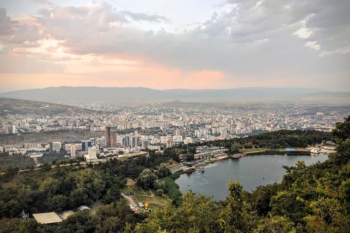 Tbilisi Lakes and Sightseeing Tour — Turtle Lake, Vake Park & Ethnographic Museum