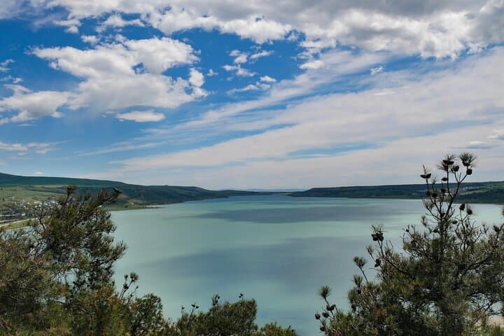Tbilisi Lakes and Sightseeing Tour — Turtle Lake, Vake Park & Ethnographic Museum photo 5