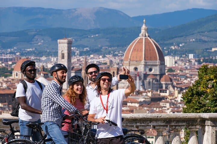E‑Bike Florence: Hilltop Views, Oltrarno Crafts & Aperitivo photo 3
