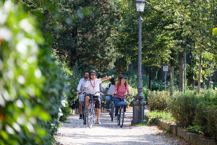 E‑Bike Florence: Hilltop Views, Oltrarno Crafts & Aperitivo photo 4