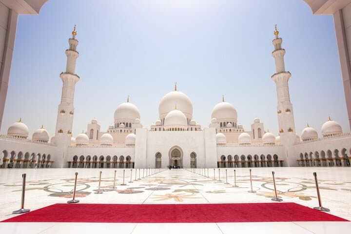 Half-Day Abu Dhabi Highlights Tour: Sheikh Zayed, Corniche & Louvre photo 3