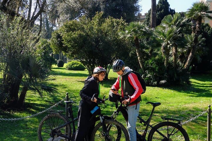Rome Urban Bike Adventure to a Castle — Foxbike 'A Castle Adventure' photo 5