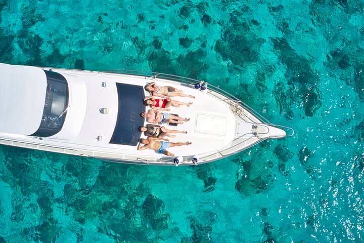 Full-Day Komodo Islands Boat Tour: Padar, Pink Beach, Komodo & Manta Swim photo 2