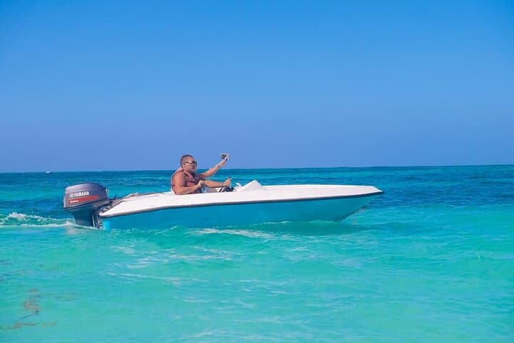 Punta Cana Speedboat and Bávaro Reef Snorkel Cruise photo 4