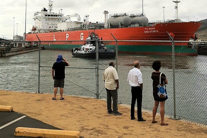 Ocean-to-Ocean Panama Canal Day Tour: Gatun Lake, Locks & Monkey Island photo 3