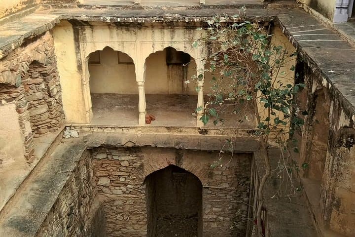 Stepwells to Safaris: 6-Day Private Rajasthan Tour from Jaipur photo 5