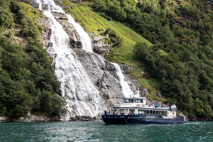 Geirangerfjord Boat Tour: Close Views of the Seven Sisters & Fjordfarms