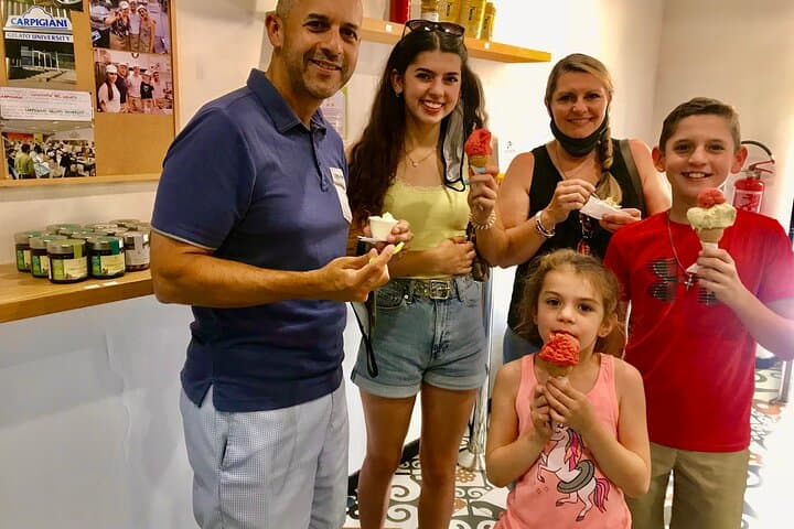 Verona Food & Wine Walking Tour with Cable Car and Legends photo 4