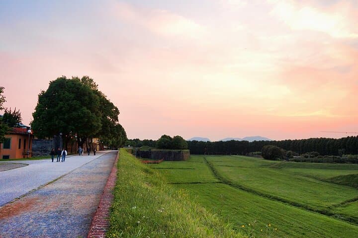 Self-Guided Bike Tour to Villa Reale from Lucca: Serchio River Cycle Path photo 5