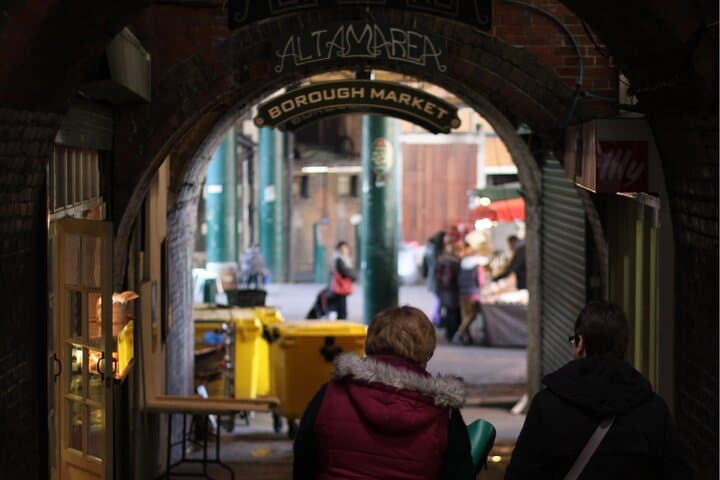 London Bridge Ghost Walk: Haunted Southwark Night Tour photo 6