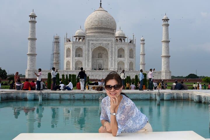 Private Taj Mahal Day Trip from Delhi with Lunch — Same-Day Agra Tour photo 4