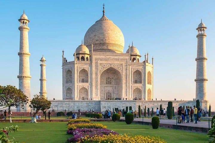 Taj Mahal Day Trip from Delhi — Private Round-Trip Tour to Agra photo 2