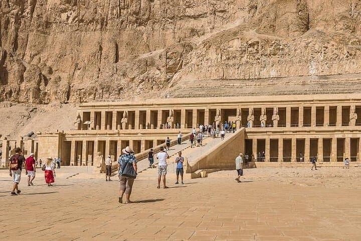 4-Day Nile Cruise from Aswan — Abu Simbel, Kom Ombo & Luxor Temples photo 3