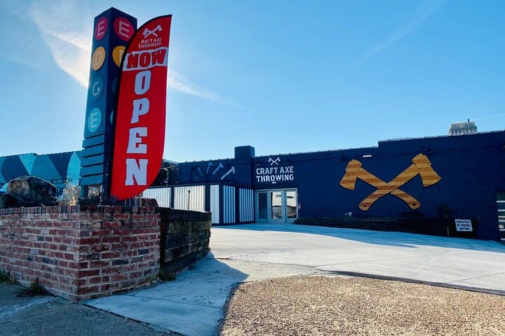 1-Hour Axe Throwing in Memphis: Craft Axe Experience and Tips