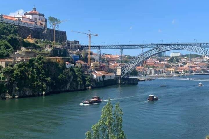 Porto Private Airport Transfer with 2-Hour Mini-Tour — Arrival Transfer and City Highlights photo 3