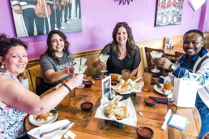Grapevine Main Street Food & Wine Walking Tour: Tastes and History in 3 Hours photo 6